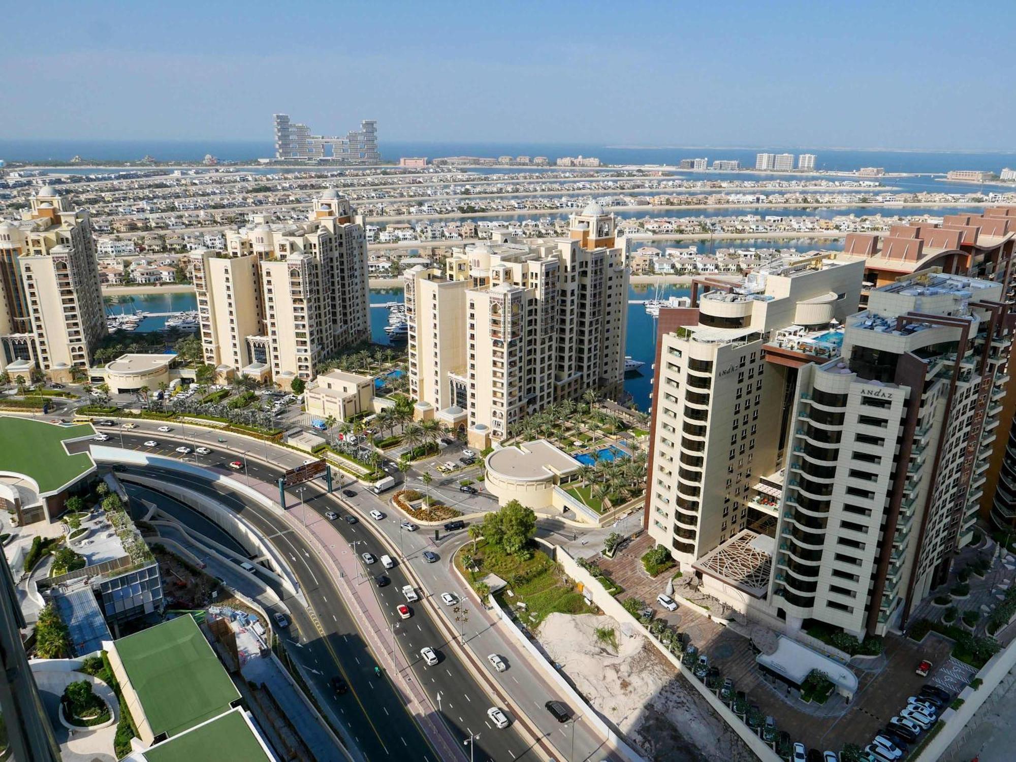 Bird's-eye View Palmtower Apartment